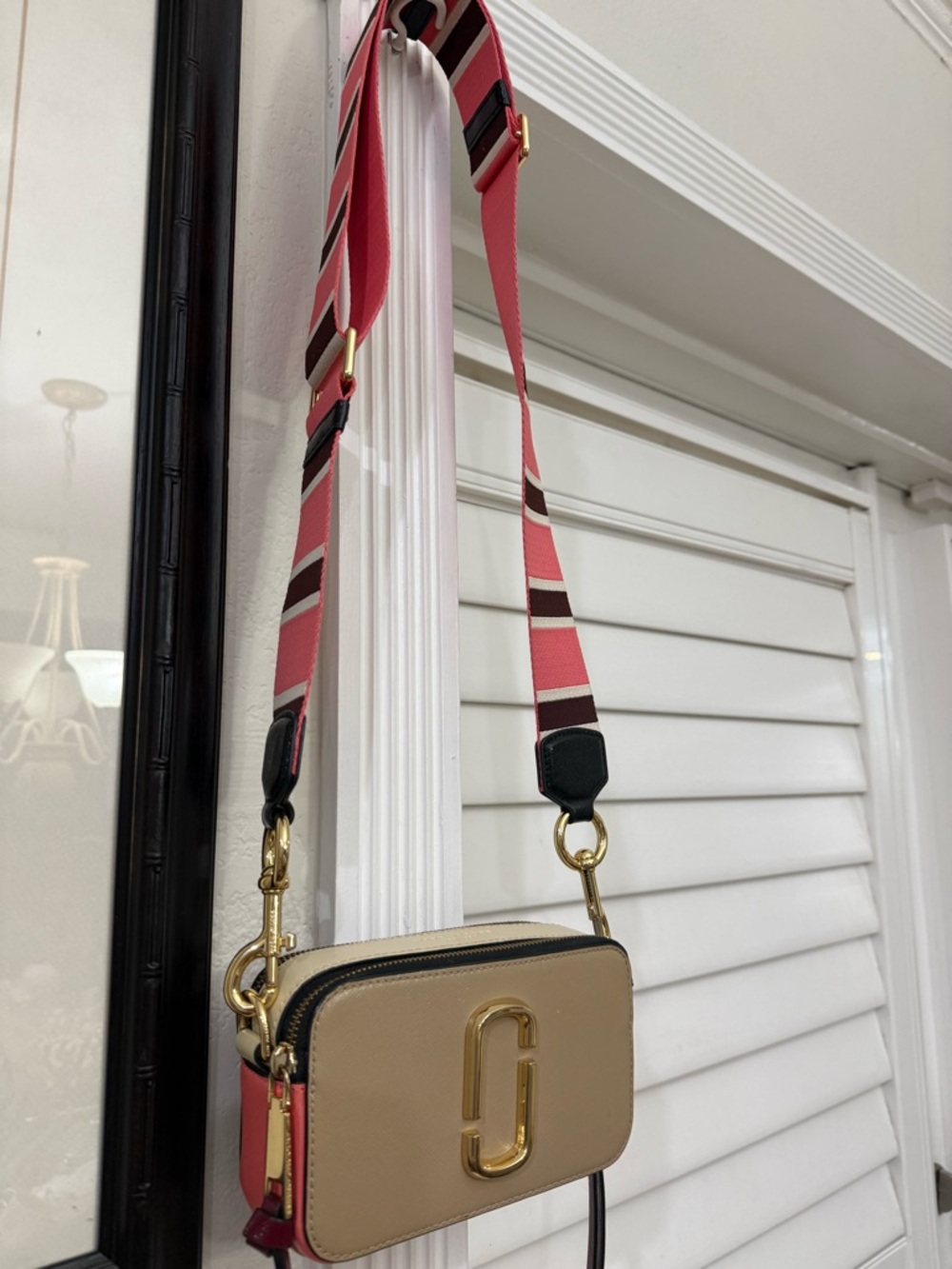 Marc Jacobs Micro Snapshot Beige Camera Crossbody with Pink-Striped Strap, EUC. - Picture 14 of 16
